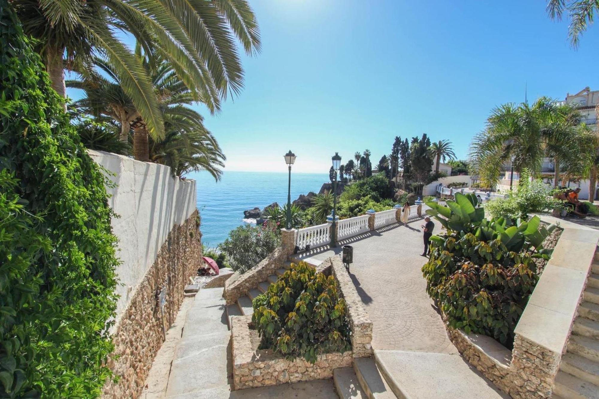 Estudio Jimena Burriana En El Centro De Nerja Ngoại thất bức ảnh