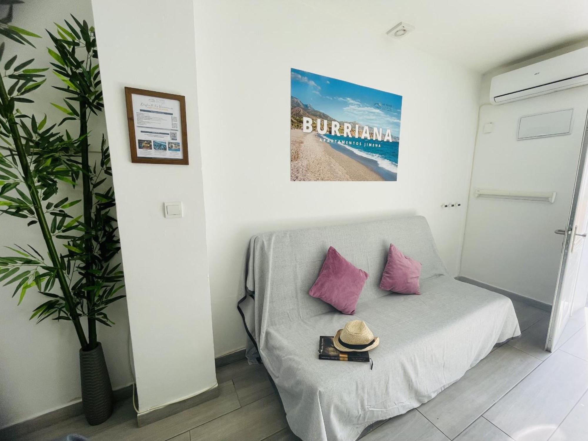 Estudio Jimena Burriana En El Centro De Nerja Ngoại thất bức ảnh